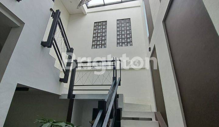 RUMAH MODERN NYAMAN RAY PENDOPO 1