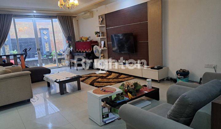 Rumah Mewah Full Furnished Grand City 1