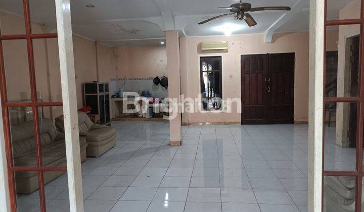 RUMAH BESAR BALIKPAPAN BARU DIJUAL CEPAT 2