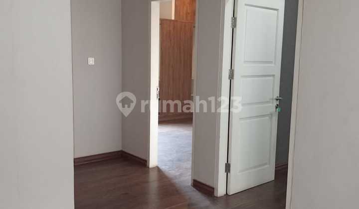 Dijual Rumah 2 Lantai Siap Huni di Cluster Menaggio Gading Serpong 2