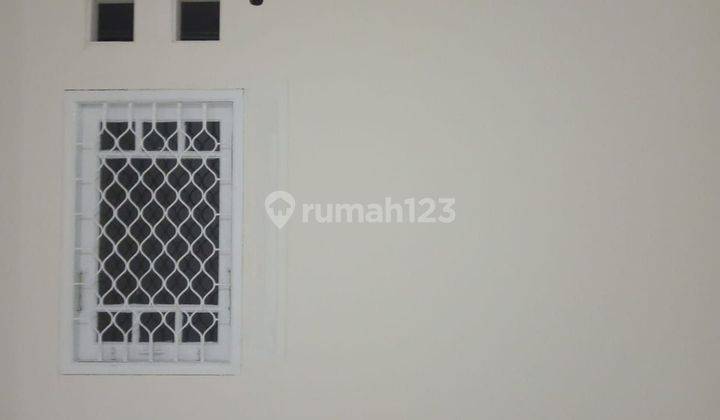 Rumah Nusaloka SHM Baru Renovasi di BSD Lama hadap Timur 2