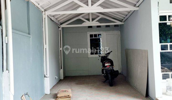 Rumah sewa Cocok Buat Usaha Atau Kantor di Jalan Ramai   1