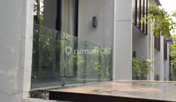 Dijual Rumah  Modern 3 Lantai Hadap Utara Di Cilandak Luas 250m2  1