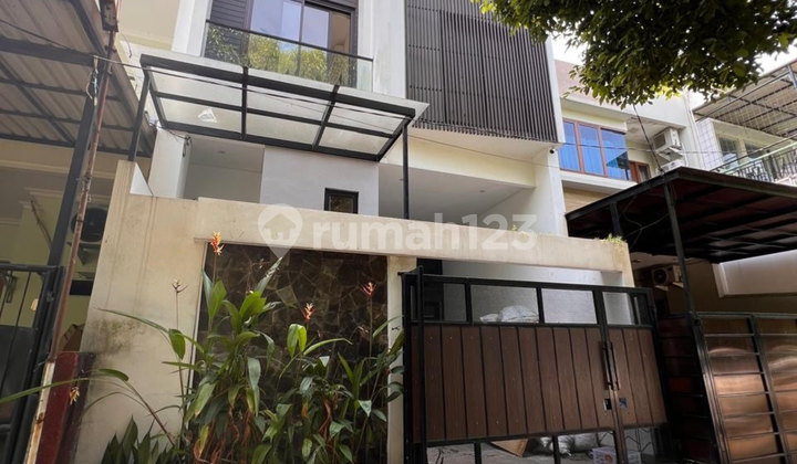 Rumah Mewah 2 Lantai di Kelapa Gading Jakarta Utara