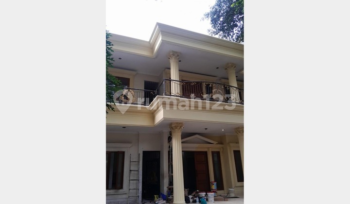 For Rent: 2-Storey House Ready to Occupy in Kebayoran Baru, South Jakarta