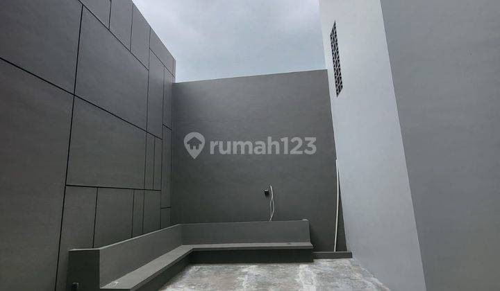 Dijual Rumah 2 Lantai Di Giriloka, Serpong  2