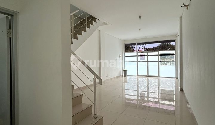 For Sale: Little Ginza 3-Story Shophouse Facing the Street, Citra Raya Cikupa 2