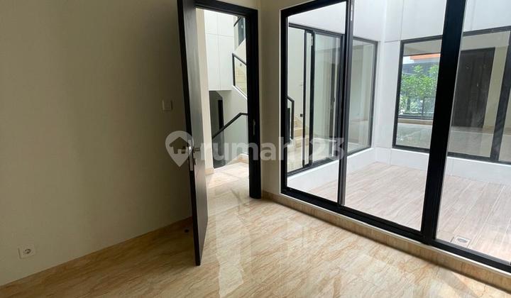 Disewa Rumah Mewah Siap Huni di Cluster Mozart Gading Serpong