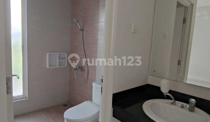 For Rent Quickly, Ready-to-Occupy House at Neo Vasana Harapan Indah Bekasi 2