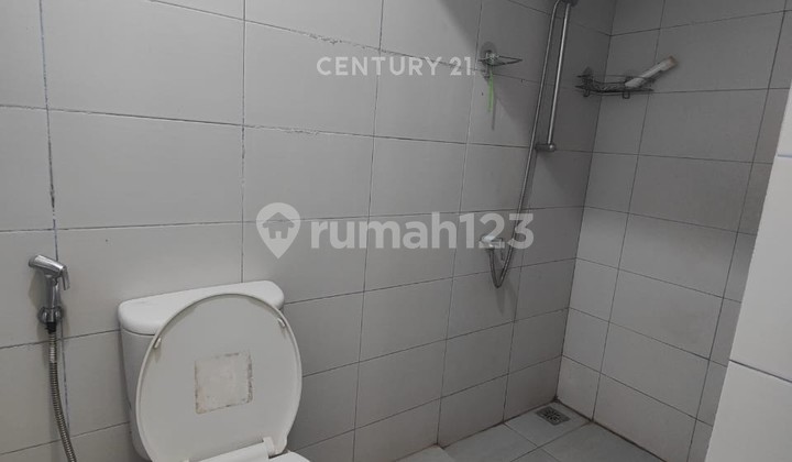 2-Story Residence in the Elite Complex of Cilegon Park