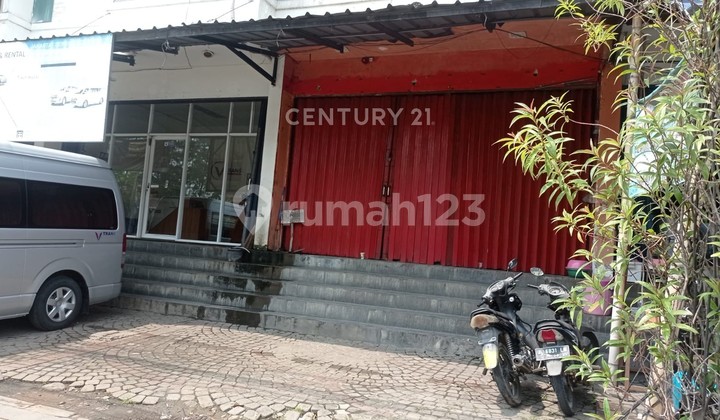 2-Story Shop House on Cilegon Main Road, Suitable for Business 2-Story Shop House on Cilegon Main Road, Suitable for Business