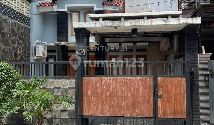 Hunian Bagus Furnish Puri Krakatau Hijau 1