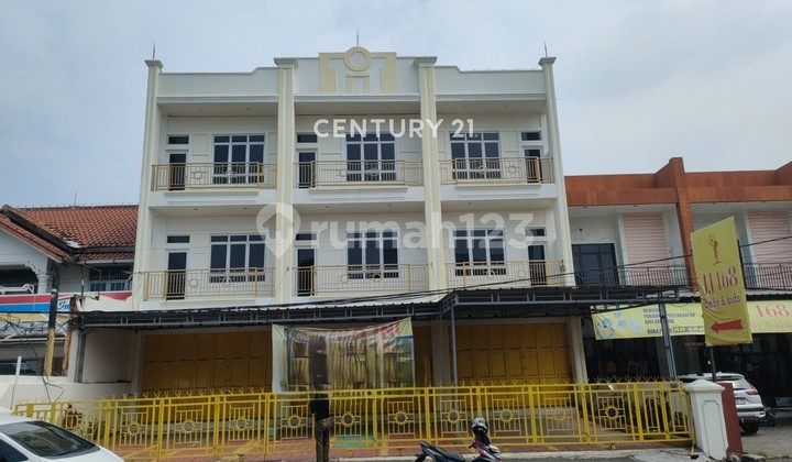3 Shop Houses 3 Floors Jl Sokhari Tengah Serang City 3 Shop Houses 3 Floors Jl Sokhari Tengah Serang City