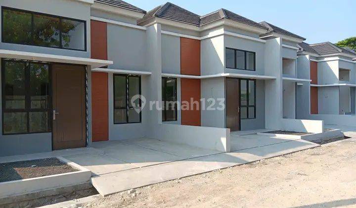 Rumah modern minimalis di pusat kota Rumah 2