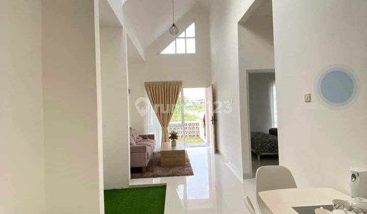 Rumah cantik di pusat kota grand villa  2