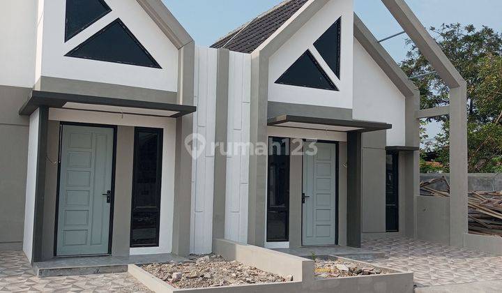 Rumah Cantik Dekat Stasiun Klari Karawang Timur  2