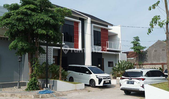 Dijual Rumah 2 Lantai Di Pusat Kota  2