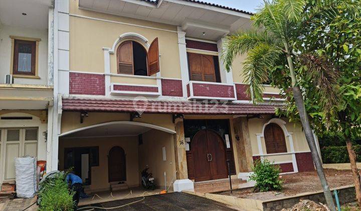 Dijuak Rumah Mewah Cluster Menteng Lippo Cikarang Bagus 1