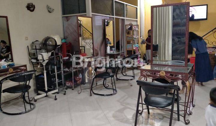 RUKO DENGAN USAHA SALON DI JAKARTA BARAT 2