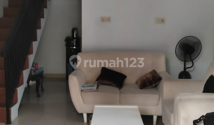 Rumah Dijual Siap Huni 2 Lantai Daerah Bekasi Selatan 2