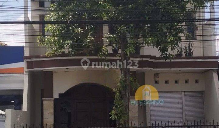 Disewakan Rumah 2 lantai Bagus Lokasi Strategis di Jl Manoreh Raya 1