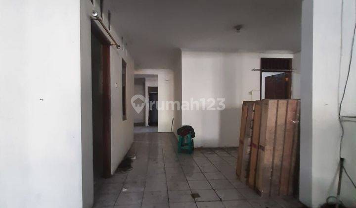 Dijual Rumah 2 Lantai Bagus dan Megah di Jl Moh Yamin 2