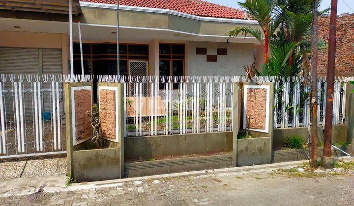 Disewakan Rumah Bagus  Di Jl.  Kalimas, Tanah Mas  1