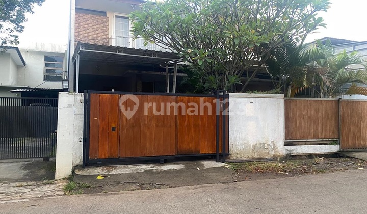Nice House, Sturdy Building, Flood-Free in Pondok Aren