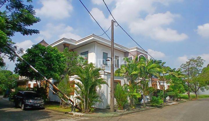 Rumah bagus, luxury, bangunan sangat terawat, bebas banjir, siap huni dalam cluster di Jombang - Ciputat 2