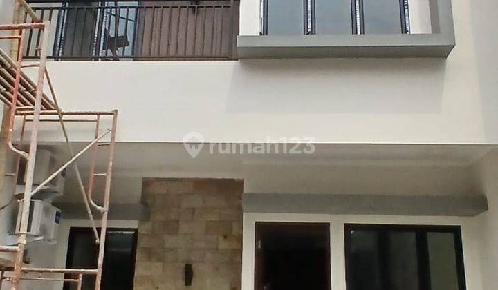 Rumah Brand new, minimalis, dalam cluster di Larangan 1