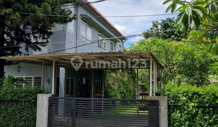 Rumah Bagus, Asri, Rapih Siap Huni Lokasi strategis di Bintaro Sektor 5