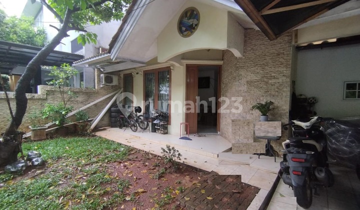 Rumah 2 Lantai, bebas banjir, lokasi strategis di Bintaro- Jaksel 2