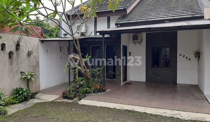 Minimalist House, in a Cluster, 24-Hour Security