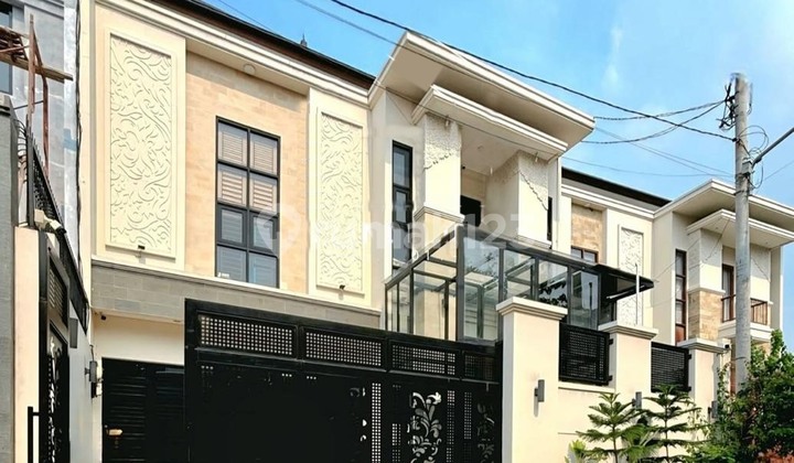 Rumah Bagus, Mewah dan Nyaman, Bebas Banjir di Jakarta Selatan