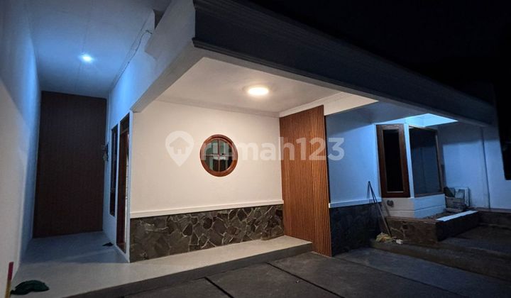 New house Renovated, Strategic flood-free location in Bintaro Sector 2 2