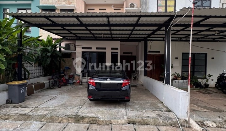 Rumah 2 Lantai, Bebas Banjir, Lokasi Strategis di Ciputat