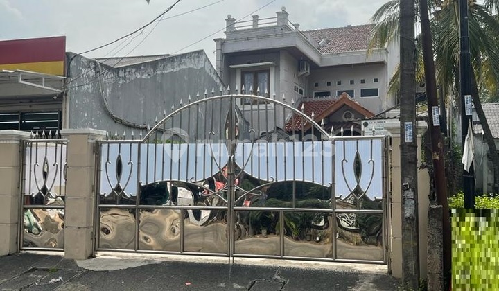 Rumah Luas, Bagus Siap Huni di Ciledug