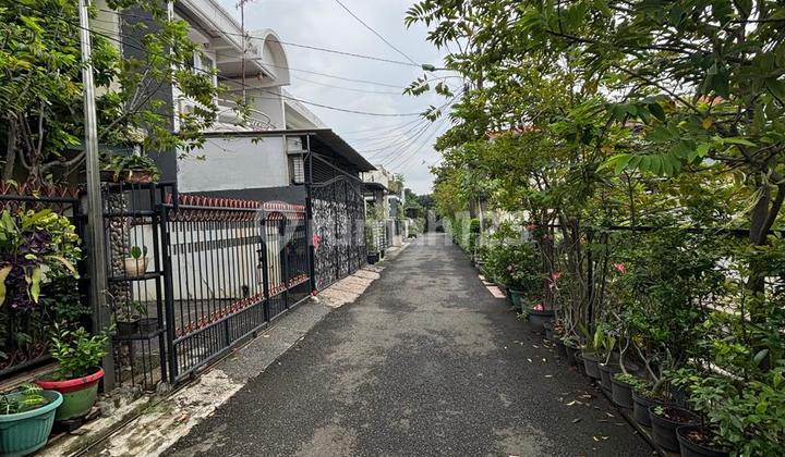 Dijual Rumah 3 Lantai di Duren Sawit Jakarta 2
