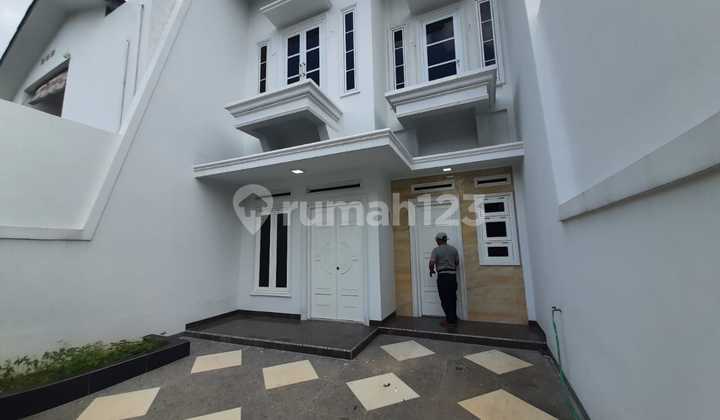 For Sale: Luxury 2-Story House in Jatimekar, Bekasi 2