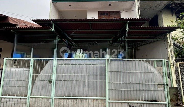 For Sale 3-Story House in Duren Sawit, Jakarta