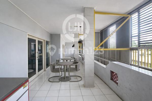 For Rent 2-Story Shop House by Main Road in Duren Sawit Jakarta 2