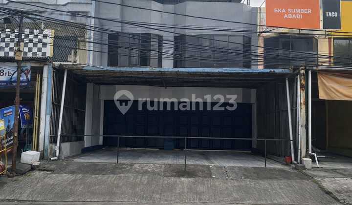 Disewakan Ruko 3 Lantai Strategis di Galaxy Bekasi Disewakan Ruko 3 Lantai Strategis di Galaxy Bekasi