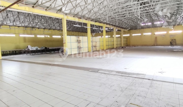 Ready-to-Live Warehouse in Bogor