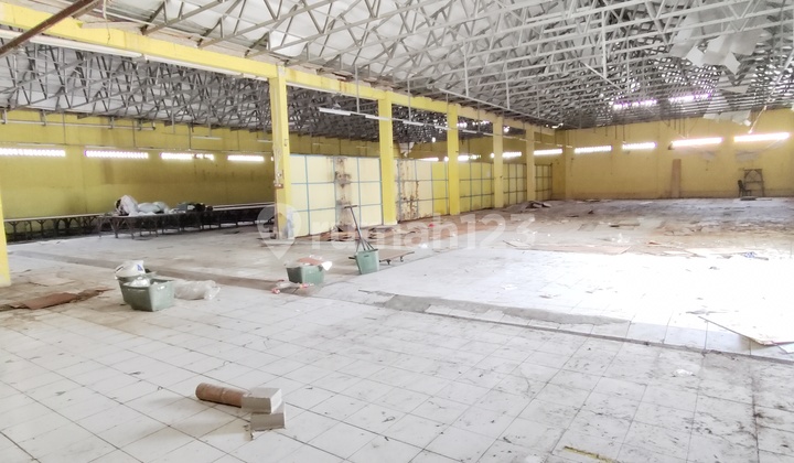 Ready-to-Live Warehouse in Bogor