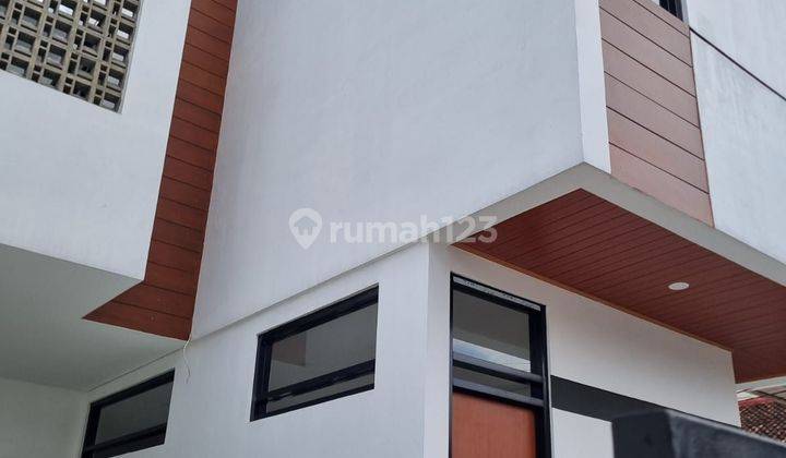 Rumah Baru 2 Lantai Di Jl.saturnus Utara Margahayu Raya Bandung  2