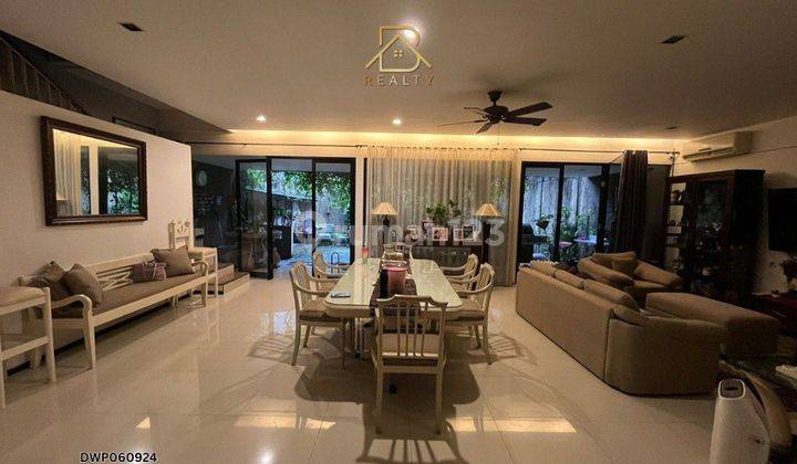 Rumah 2 Lantai Semi Furnished di Bintaro, Jakarta Selatan 2