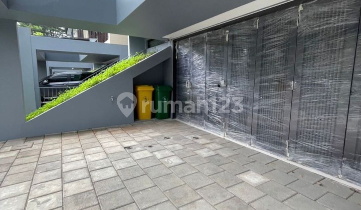 Oasis Pribadi di Lebak Bulus! Hunian Mewah 4Kt di Komplek Eksklusif dengan Fasilitas Clubhouse Lengkap