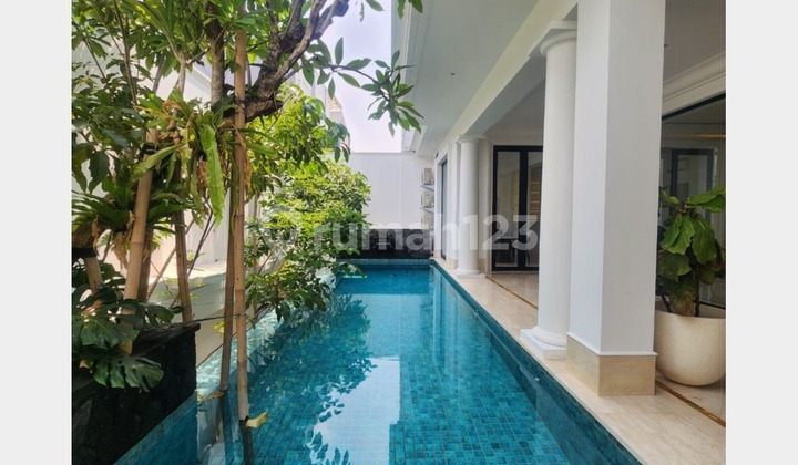 BRAND NEW! Rumah Mewah 3 Lantai di Pakubuwono - Kebayoran Baru BRAND NEW! Rumah Mewah 3 Lantai di Pakubuwono - Kebayoran Baru