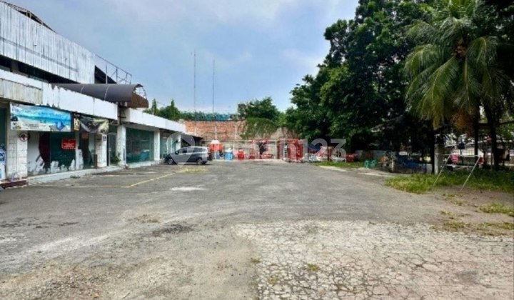 Large & Strategic Land in Cempaka Putih, Central Jakarta. Below NJOP!