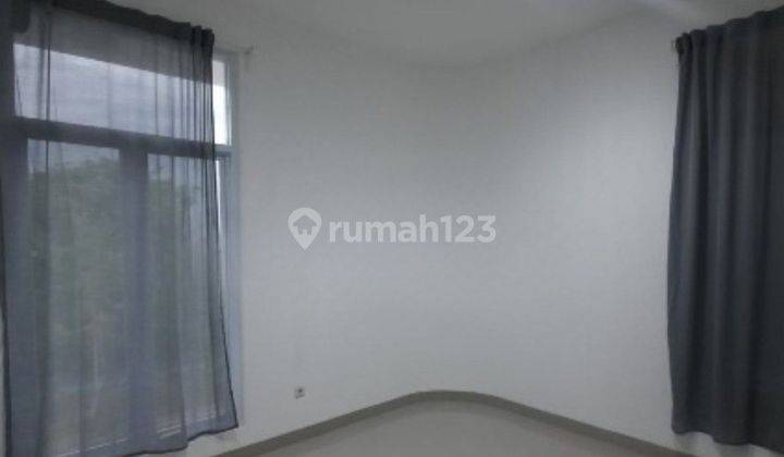 Disewakan Rumah Raffles Hills Cibubur 2 Lantai 2